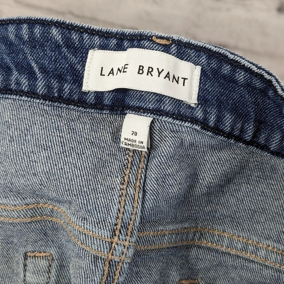 Lane Bryant FLEX magic waistband Signature Fit mid rise boyfriend midi short - Picture 3 of 12